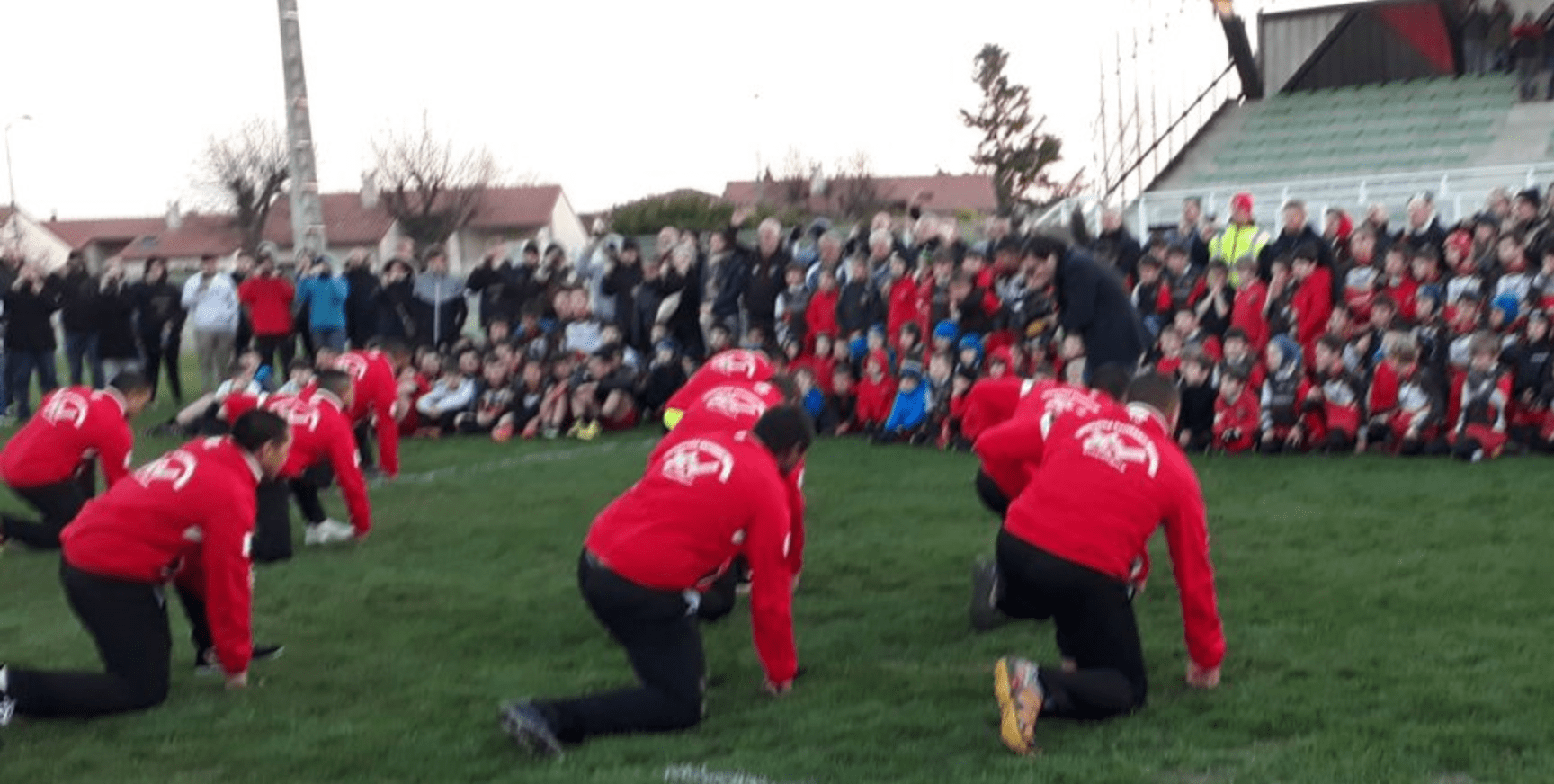 Le XV du Pacifique à l’école de rugby
